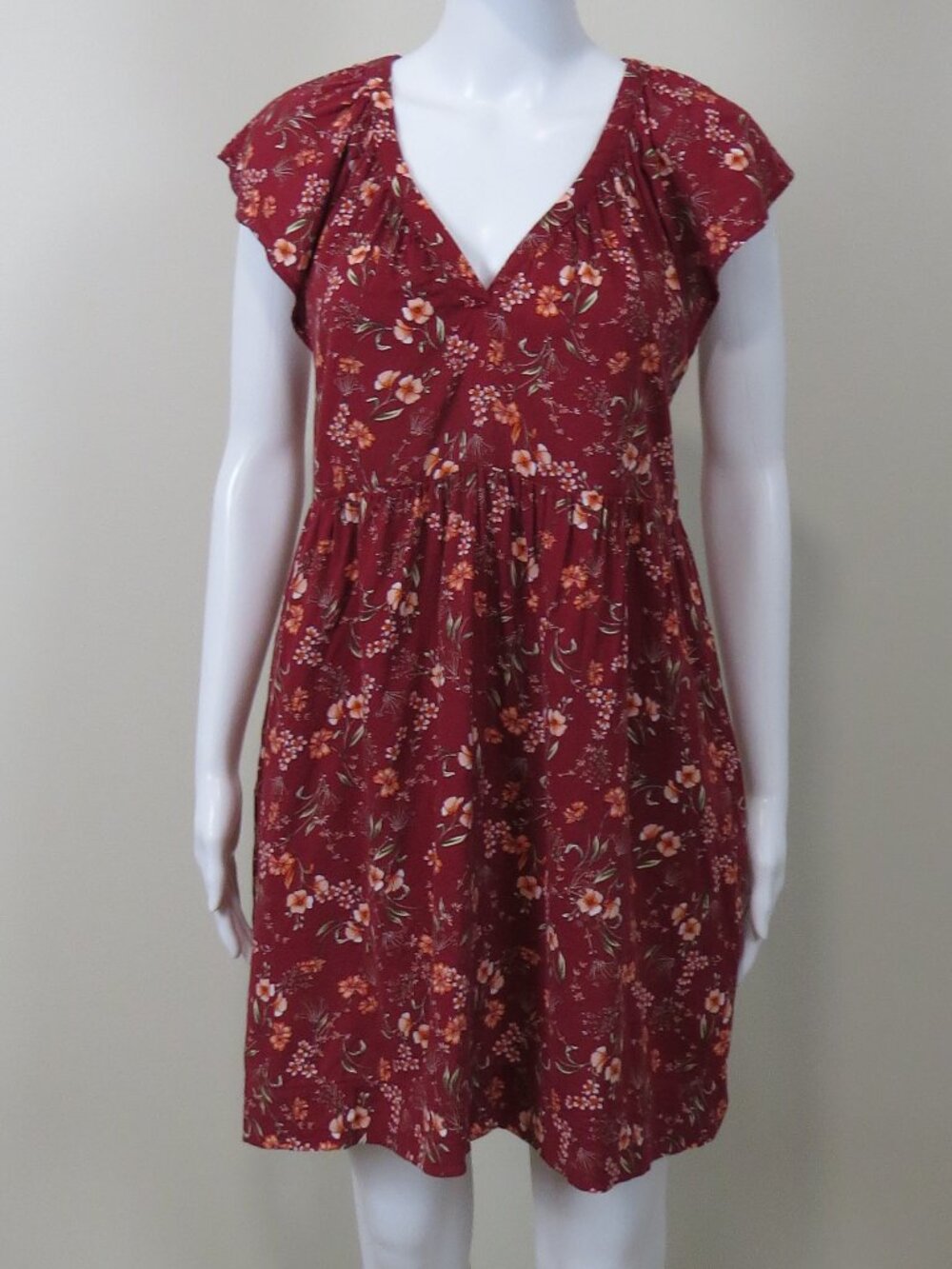 Old Navy Flutter-Sleeve Floral-Print Mini Swing Dress SIZE Small Red Floral